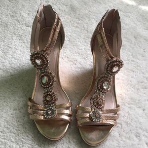 Vince Camuto Rose Gold Wedges